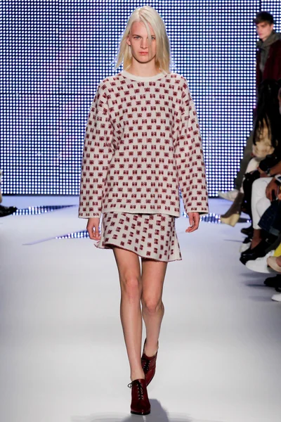 Look 8